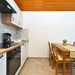 Biserka 2240 Appartement