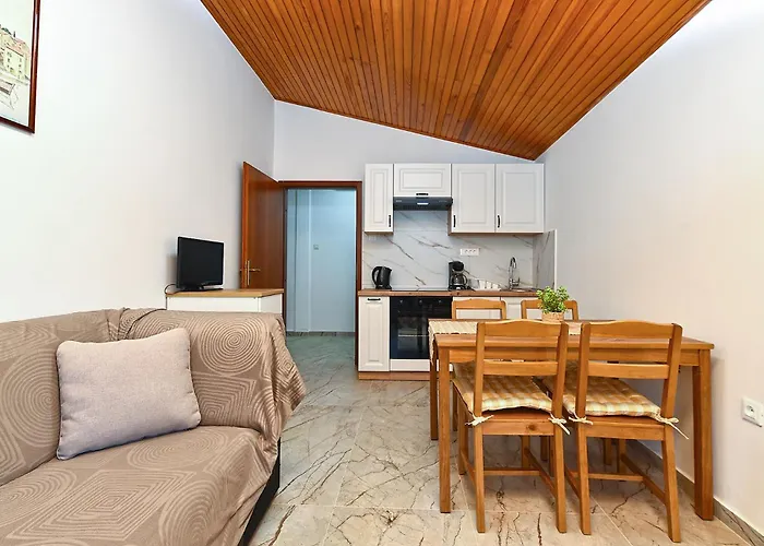 Appartement Biserka 2240